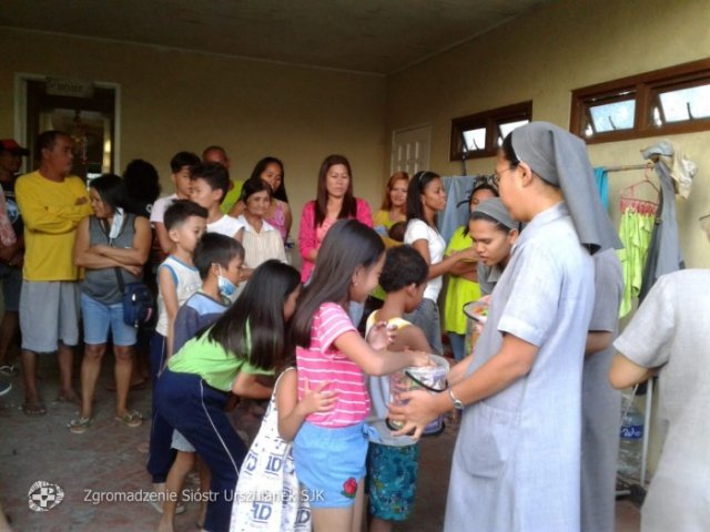 Filipiny/ Tagaytay - pomoc sióstr